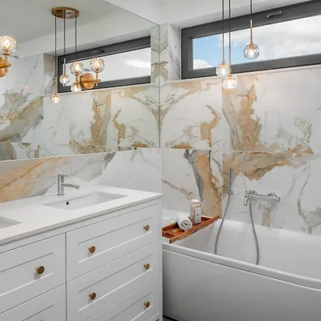 Sunset Split Overviewing Split And Bay