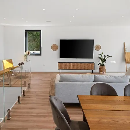 Villa Sunset Split Overviewing Split And Bay