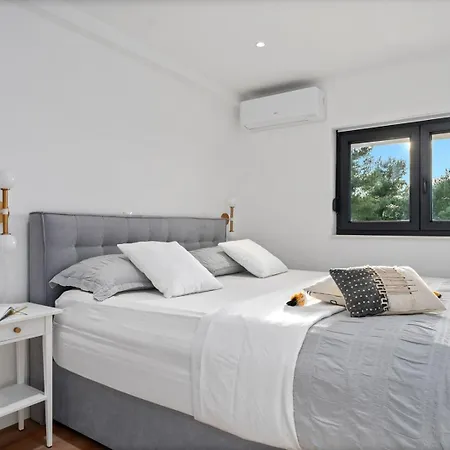 Sunset Split Overviewing Split And Bay Villa Podstrana