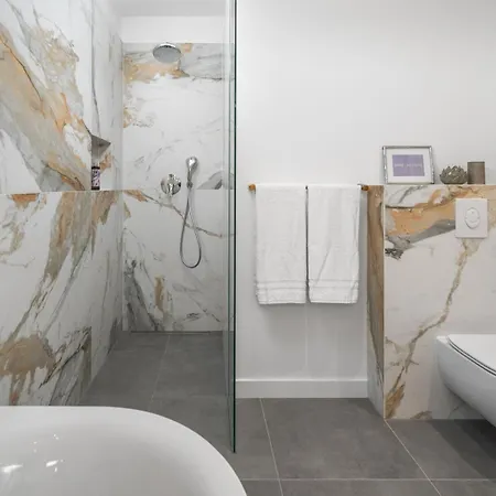 Sunset Split Overviewing Split And Bay