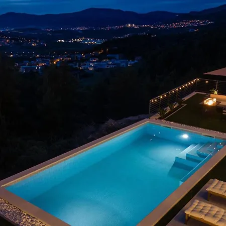 Sunset Split Overviewing Split And Bay