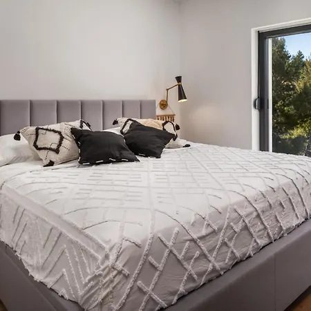 Vila Sunset Split Overviewing Split And Bay *