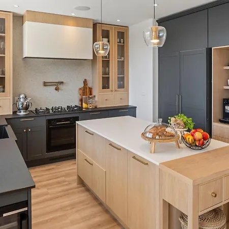 Villa Sunset Split Overviewing Split And Bay *