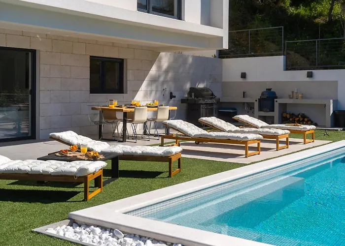 Sunset Split Overviewing Split And Bay ヴィラ *